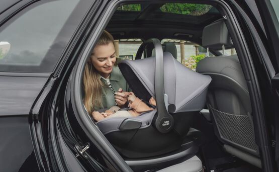 Автокрісло Britax Romer BABY-SAFE CORE (Midnight Grey) 2000038430 фото