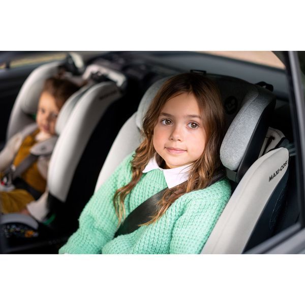 Автокресло MAXI-COSI Titan Plus I-Size (Authentic Graphite) 8836550110 фото