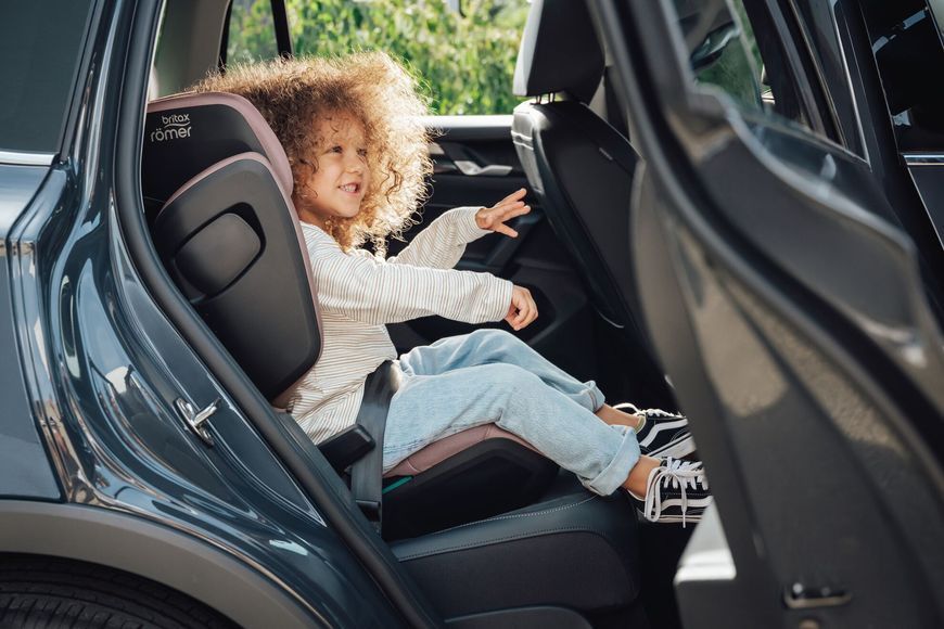 Автокресло Britax Romer KIDFIX PRO M Classic (Space Black) 2000040456 фото
