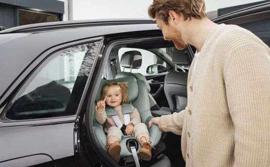 Автокрісло BRITAX-ROMER DUALFIX 5Z Indigo Blue 000042035 фото