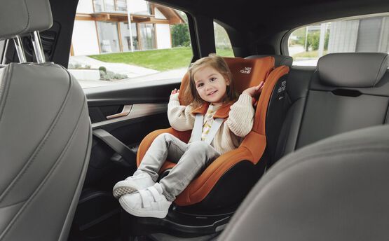 Автокрісло BRITAX-ROMER DUALFIX 5Z Indigo Blue 000042035 фото